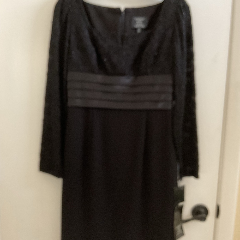 Carmen Marc Valvo Collection Black Dress Satin Beaded 4 NWT